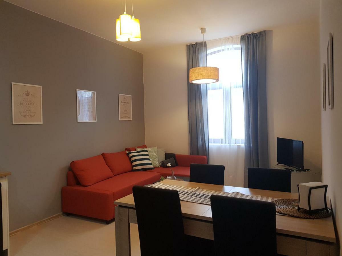 Radomir Downtown Apartments ภายนอก รูปภาพ